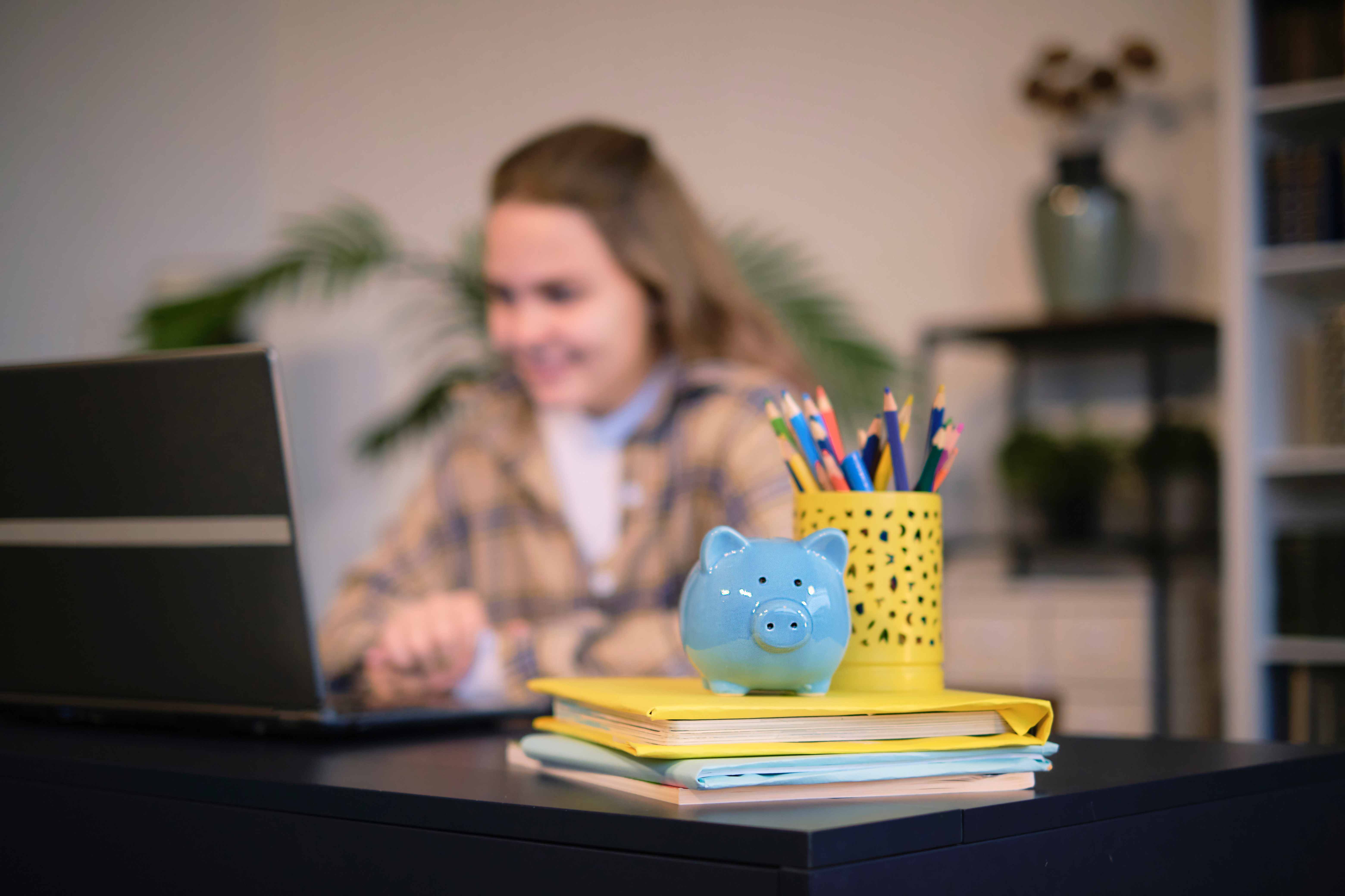 Репетиторство без вложений: как установить цену за занятие